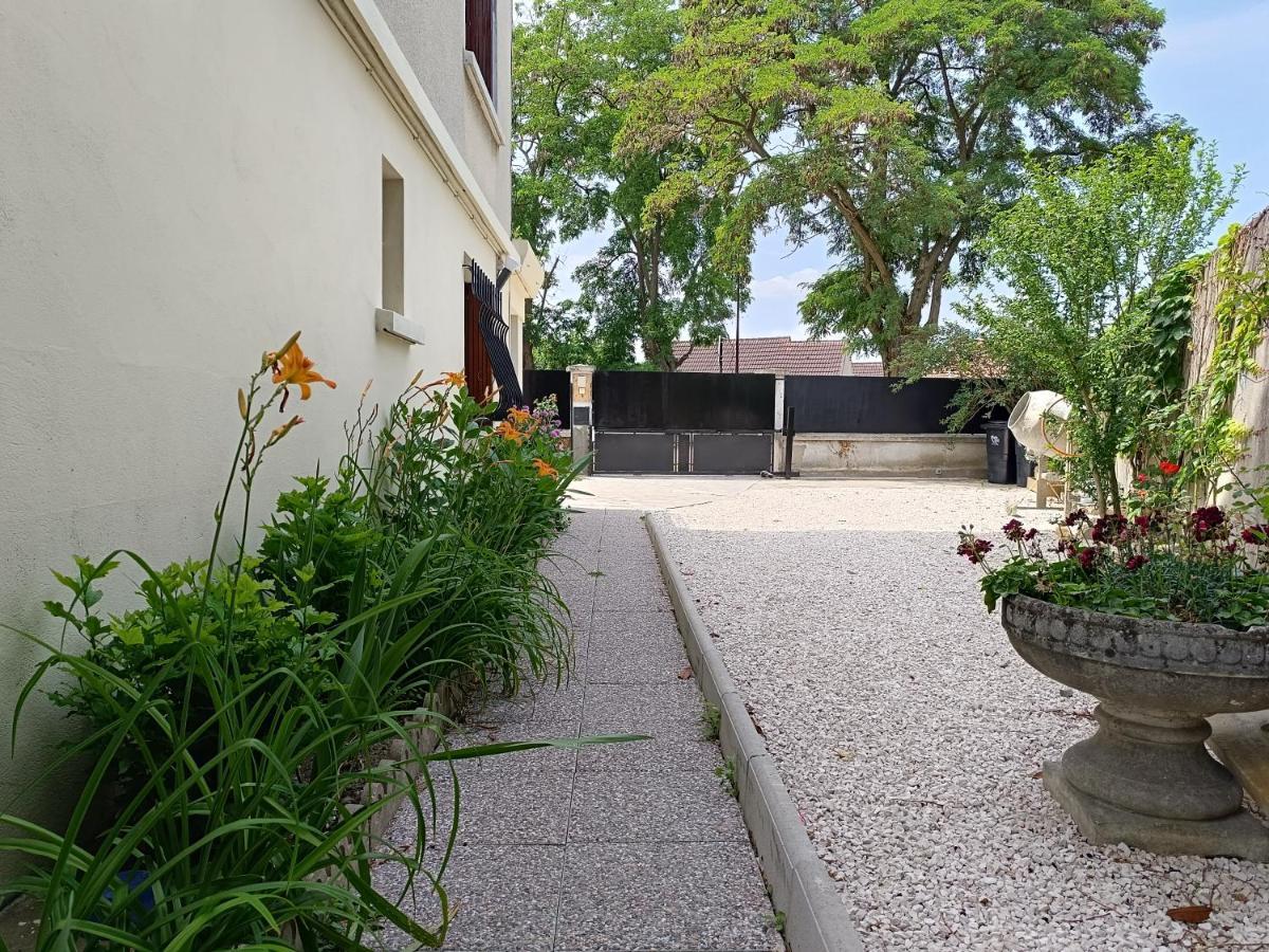 Qhome 1 - Studio Entre Paris Et Disney Villiers-sur-Marne Buitenkant foto